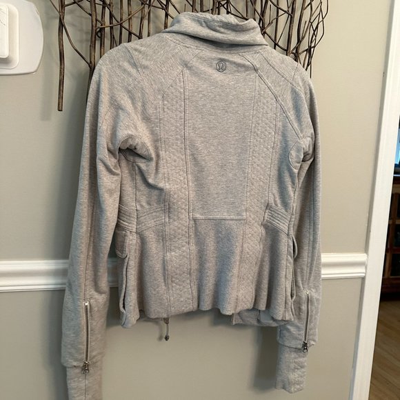 Lululemon Grey Coat, Light Grey - Picture 6 of 8
